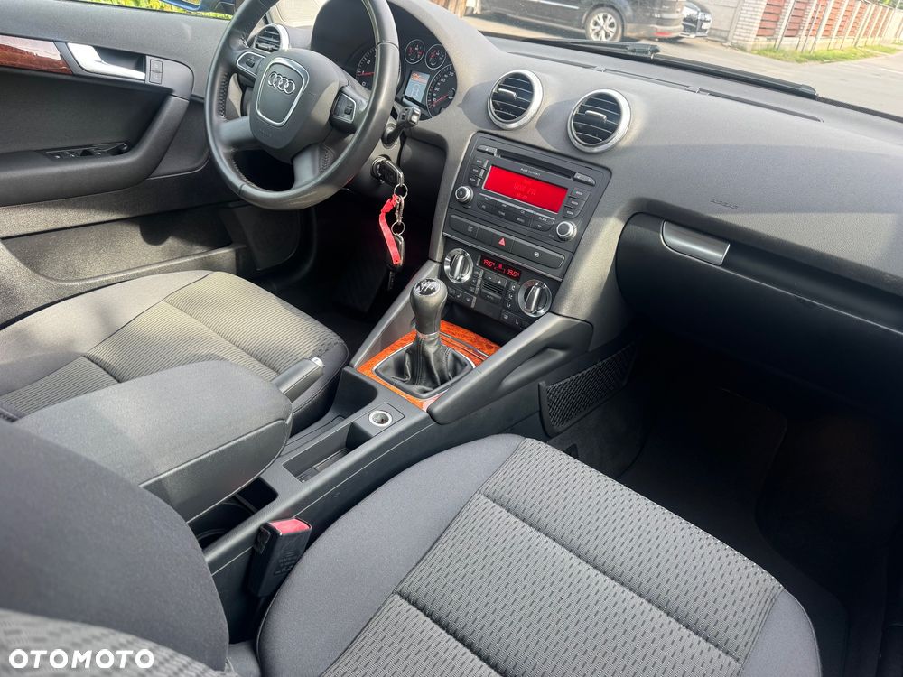 Audi A3 Sportback 1.6 Ambition - 10