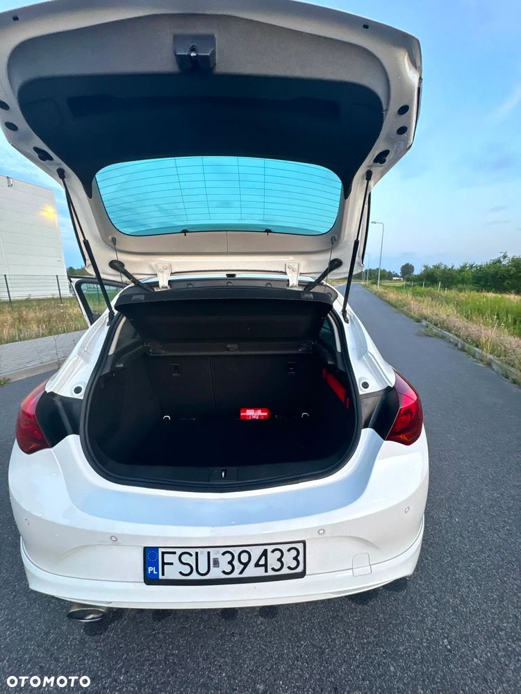 Opel Astra 1.6 T SIDI Cosmo S&S EU6 - 13