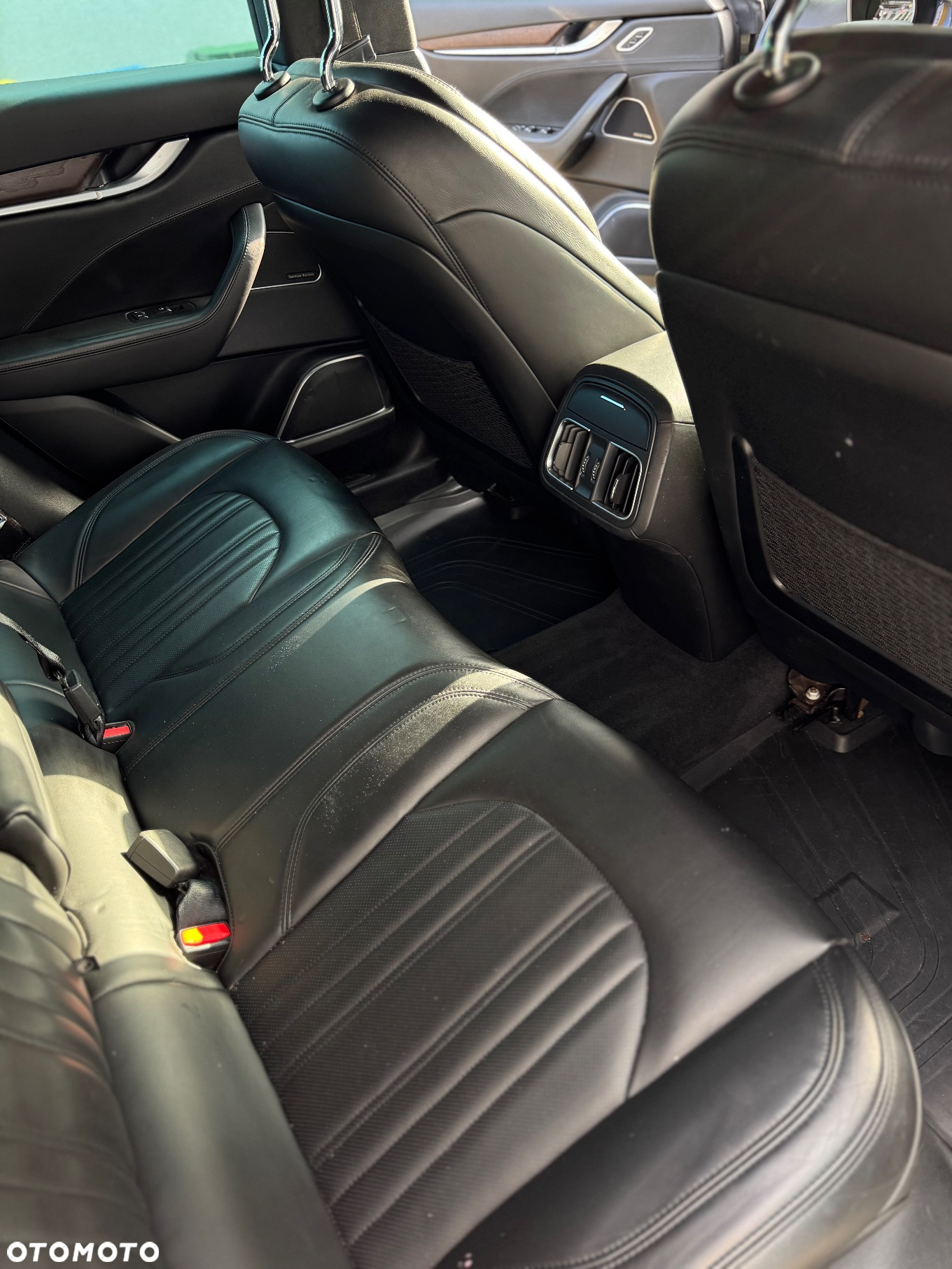 Maserati Levante Q4 Executive - 22