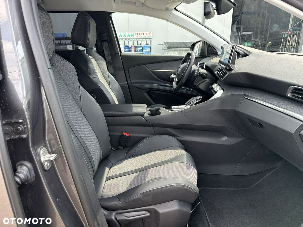 Peugeot 5008 2.0 BlueHDi Allure Pack S&S EAT8 - 20