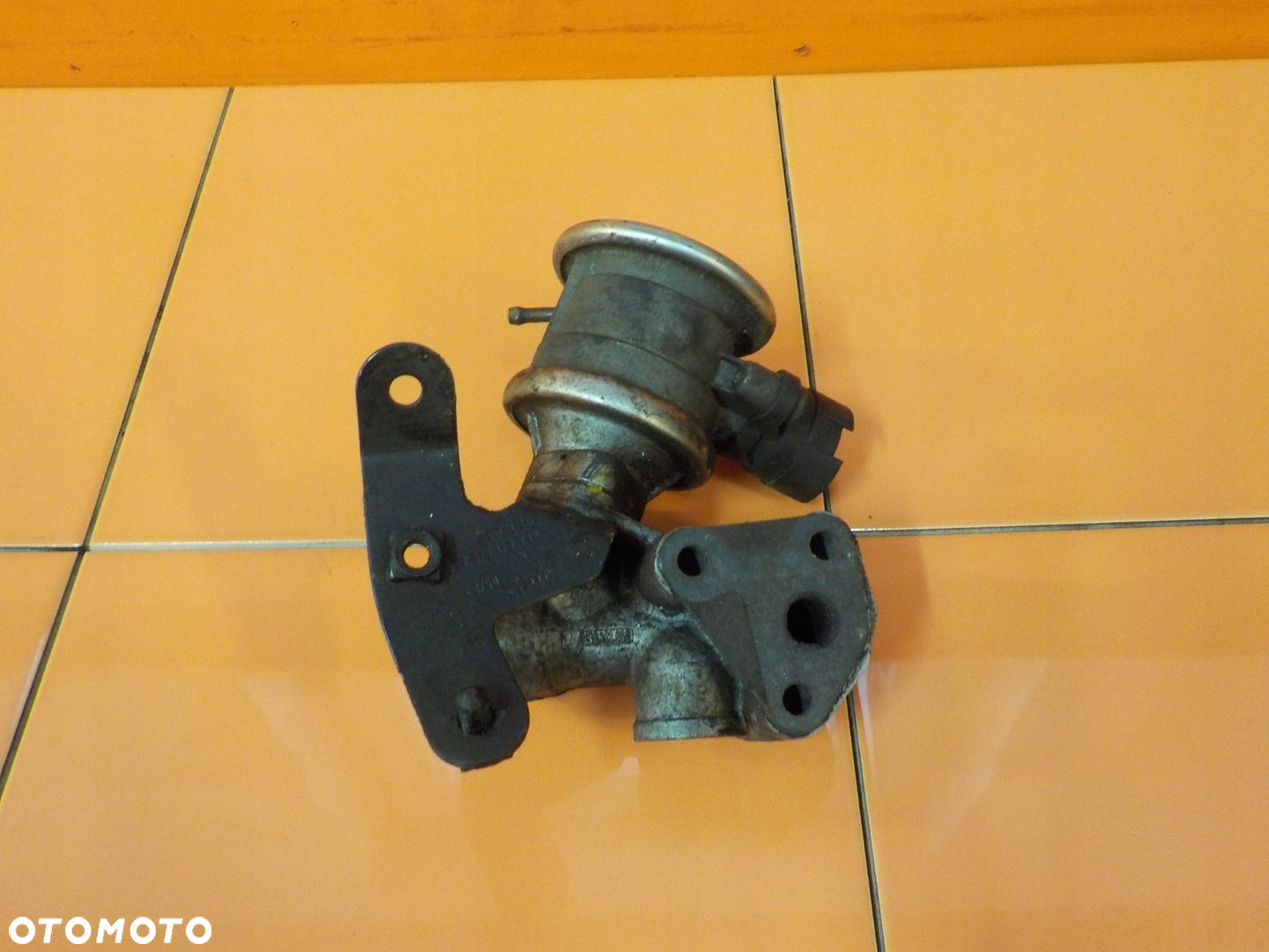 LEON I GOLF 1.8 T AUQ zawor powietrza wtornego - 2