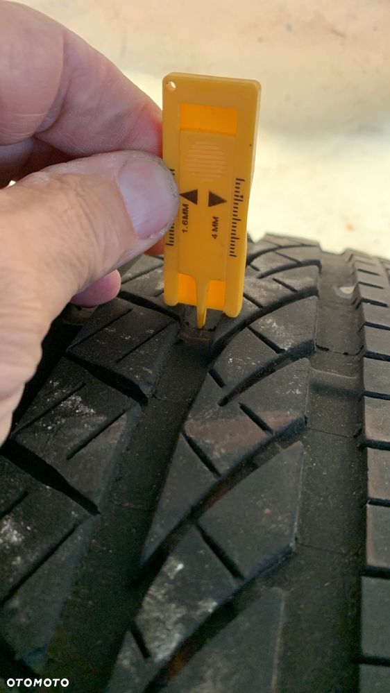 245/50r19 Bridgestone - 2