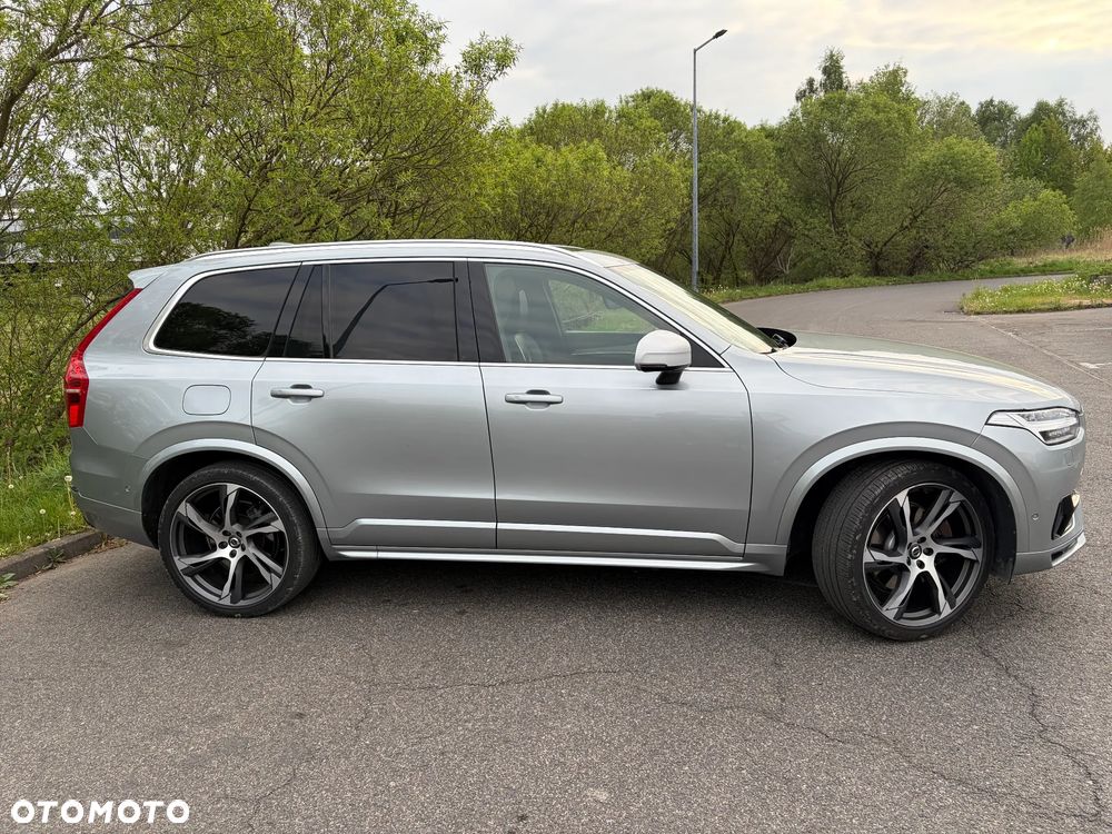 Volvo XC 90 T8 AWD Plug-In Hybrid R-Design 7os - 11