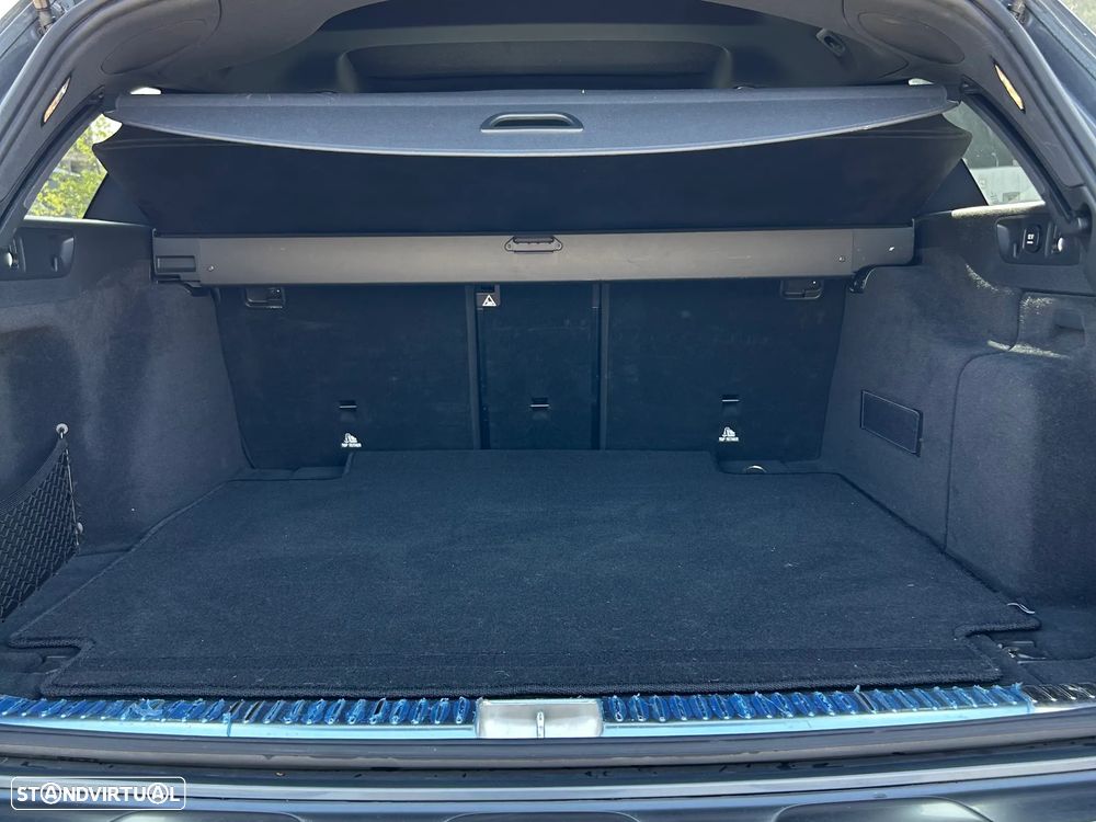 Mercedes-Benz E 220 d 4-Matic All Terrain Avantgarde + - 13