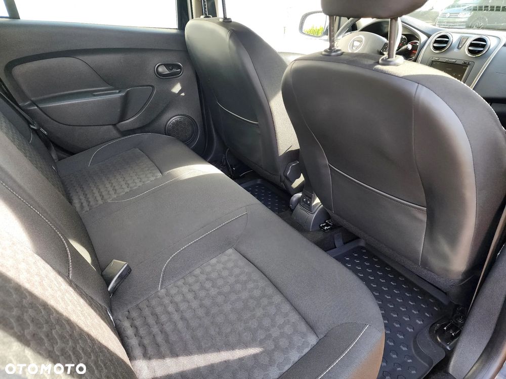 Dacia Logan TCe 90 Prestige - 32