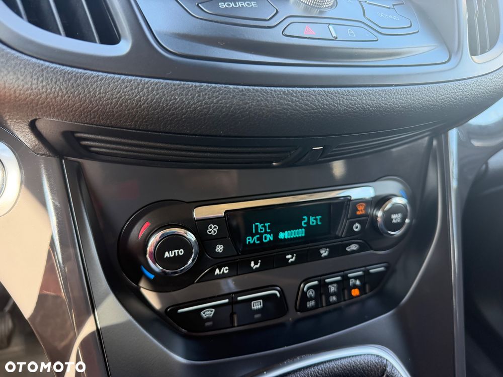 Ford Kuga 2.0 TDCi 4x4 Titanium - 27
