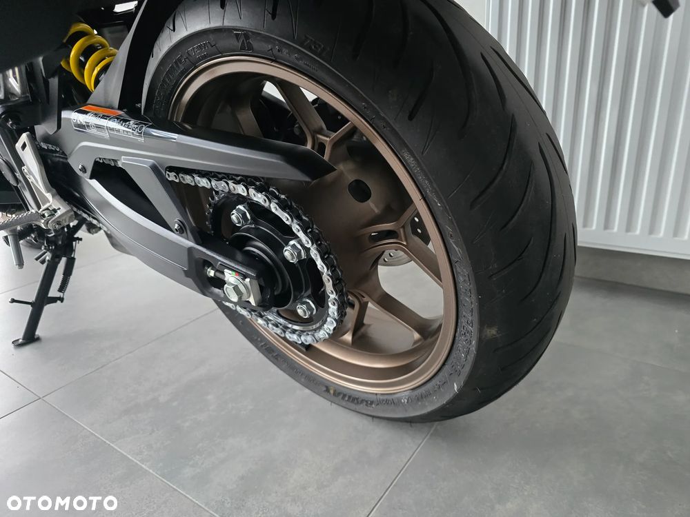 Honda CB - 26
