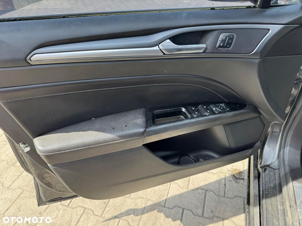 Ford Mondeo - 10