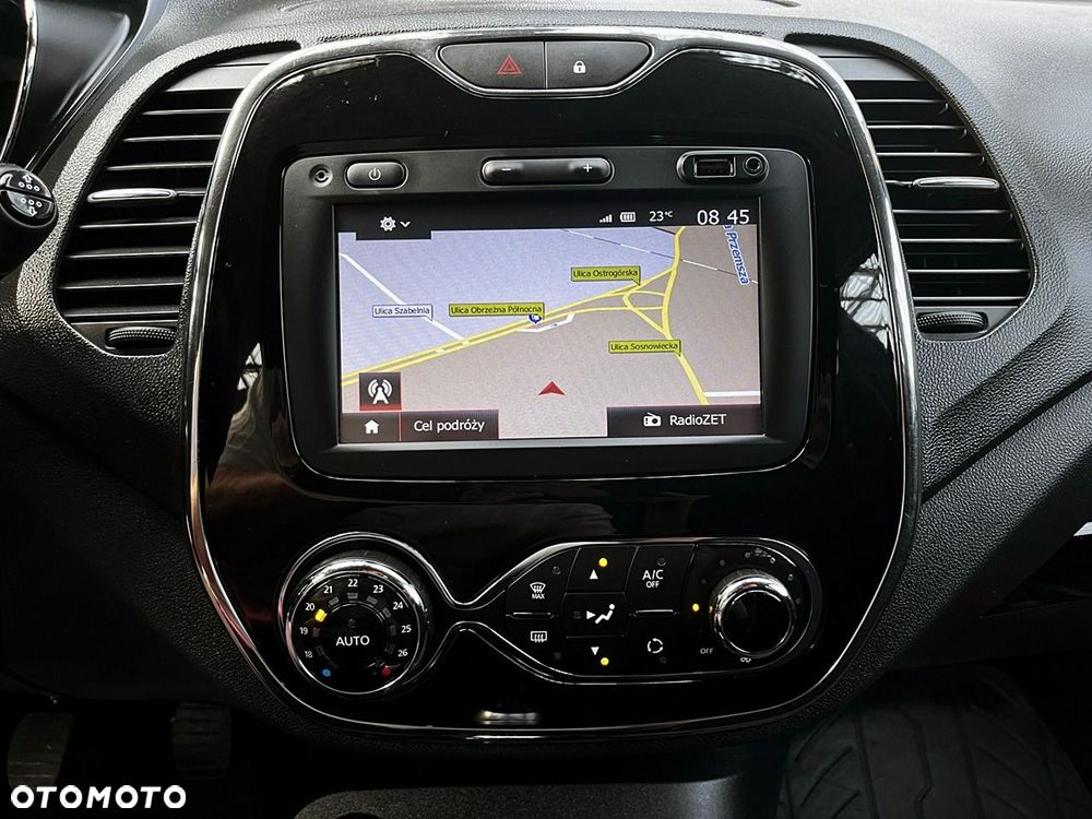 Renault Captur - 23