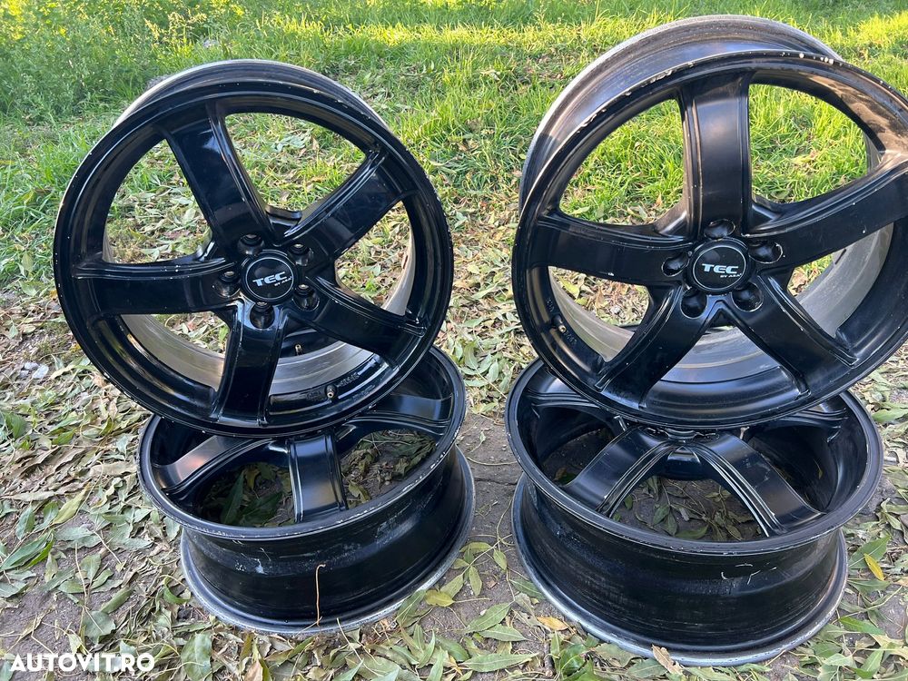 Volkswagen Polo - 12