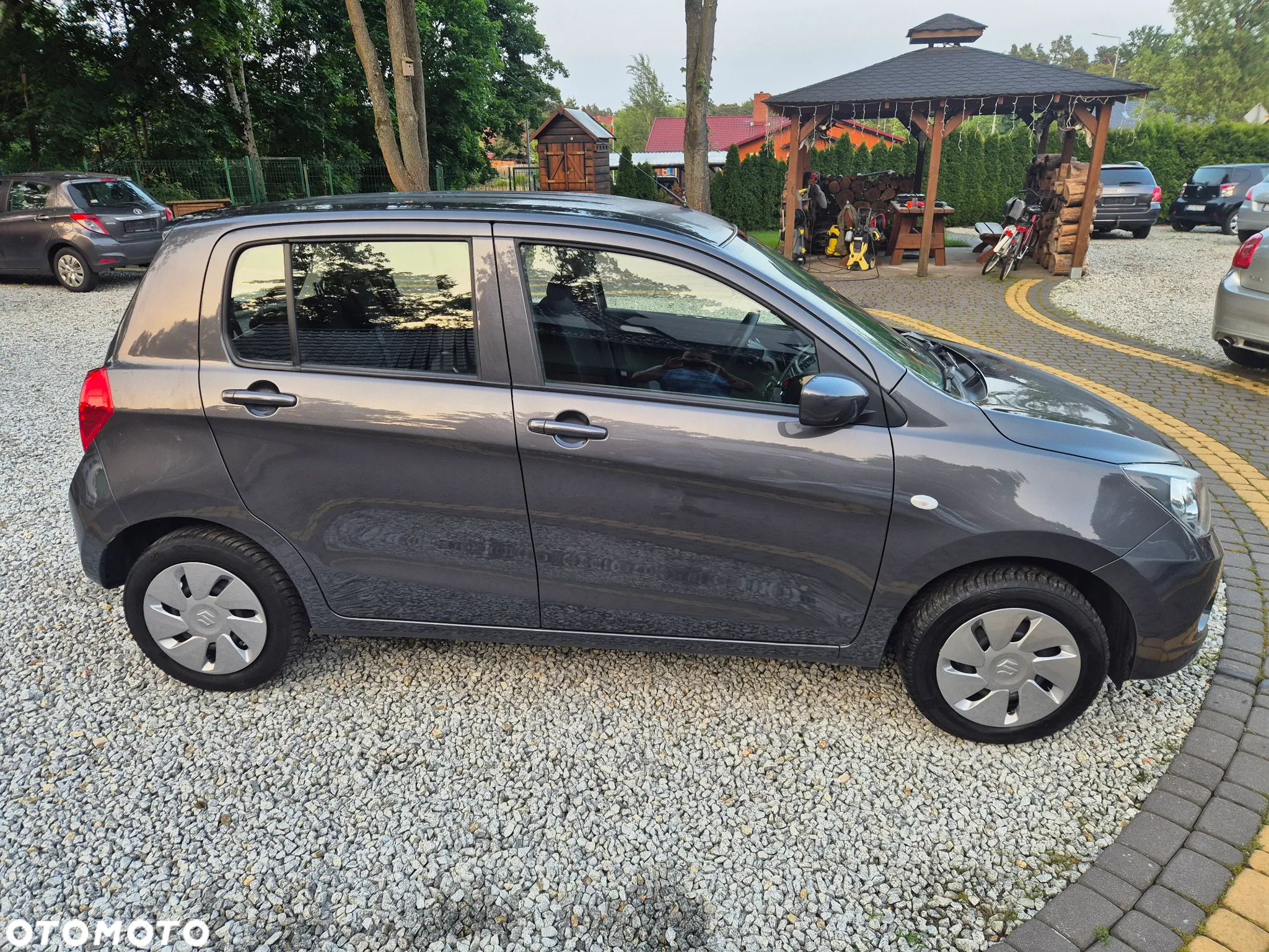 Suzuki Celerio 1.0 Comfort AGS - 10