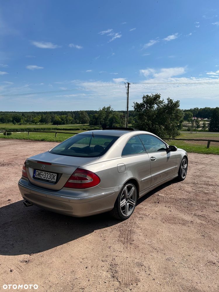 Mercedes-Benz CLK - 2