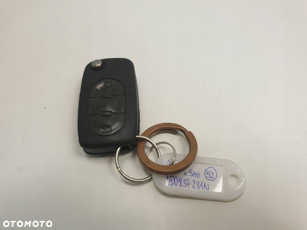 KLUCZYK PILOT AUDI A3 A4 A6 4D0837231N - 1