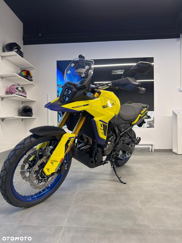 Suzuki V-STROM - 1