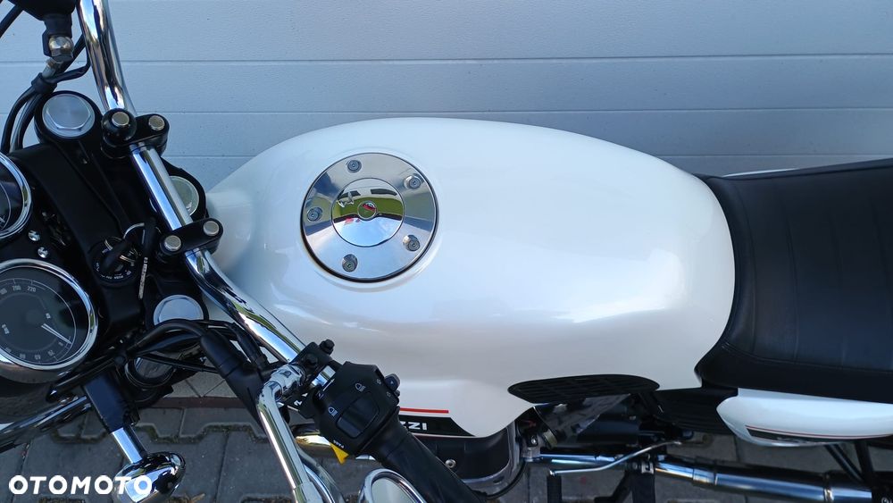 Moto Guzzi V7 - 11