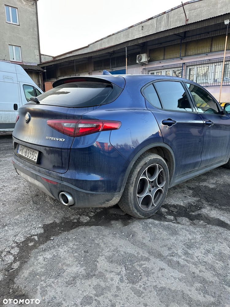 Alfa Romeo Stelvio 2.2 JTDM Super - 11