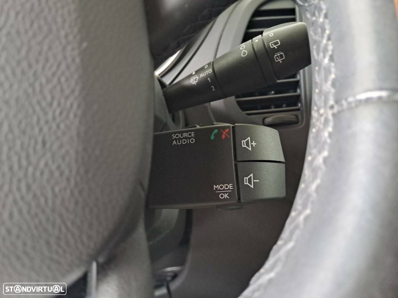 Renault Captur 0.9 TCE Exclusive - 17