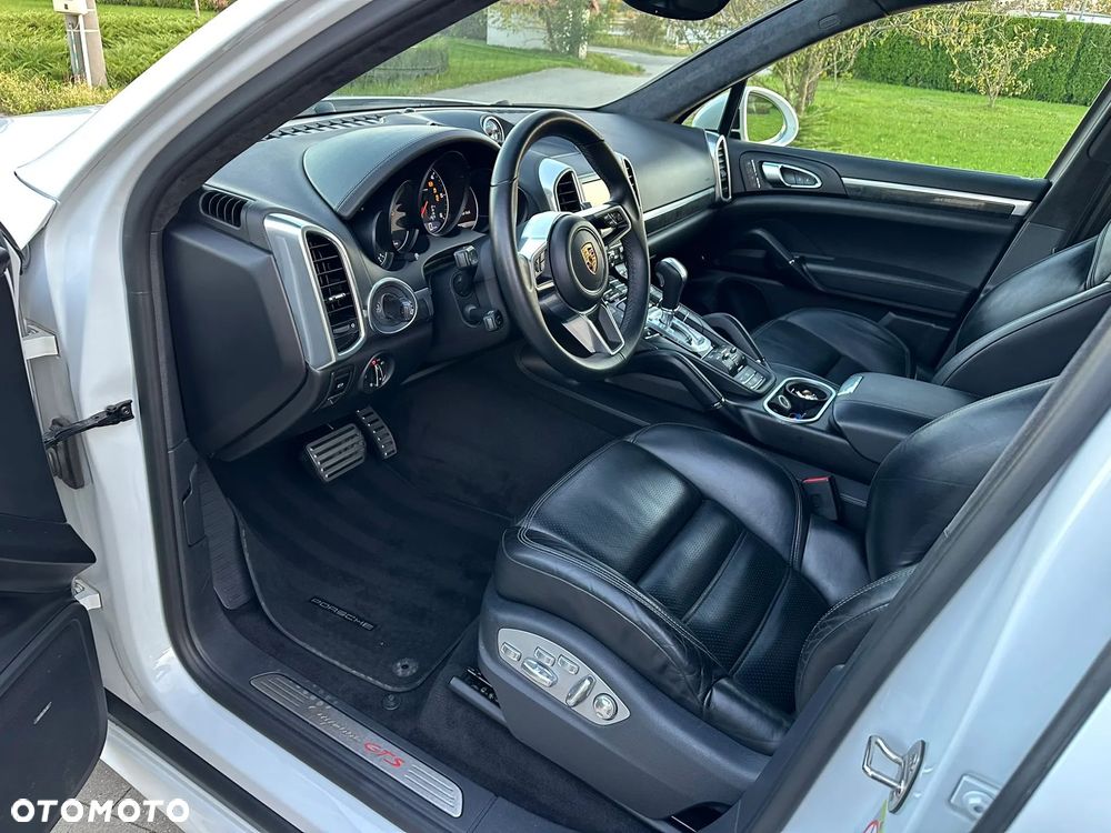Porsche Cayenne Tiptronic S - 14