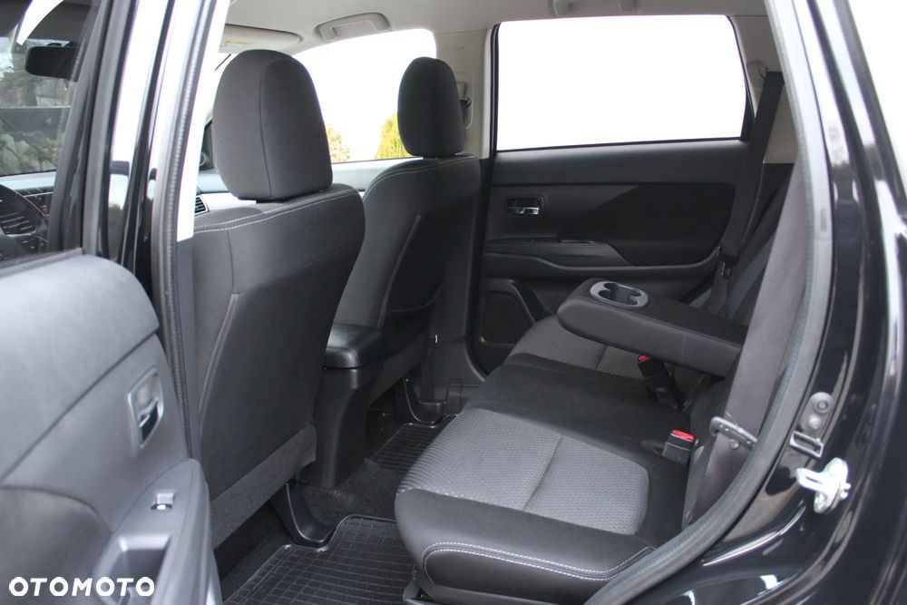 Mitsubishi Outlander 2.0 2WD Edition - 18