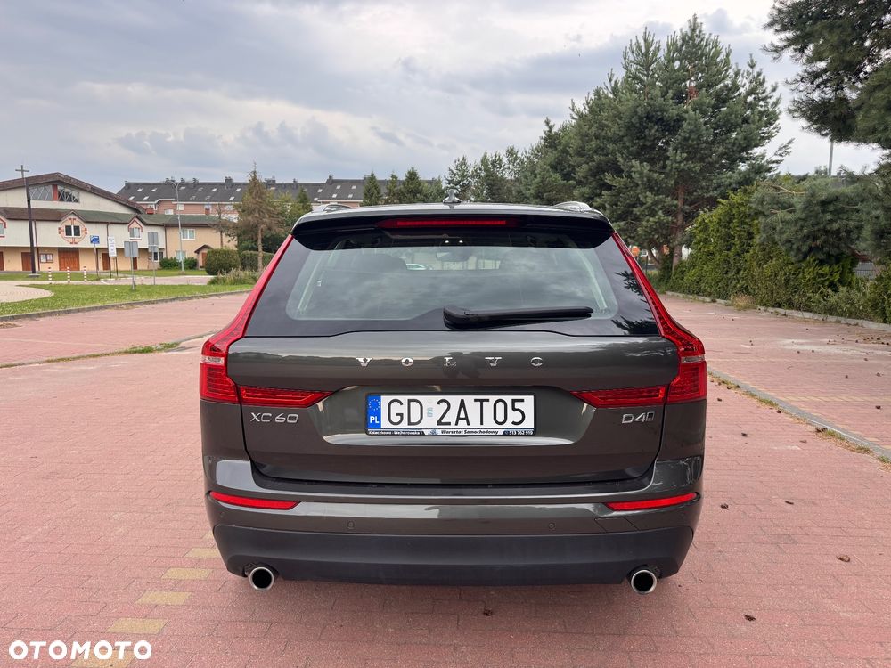 Volvo XC 60 D4 AWD Momentum - 6