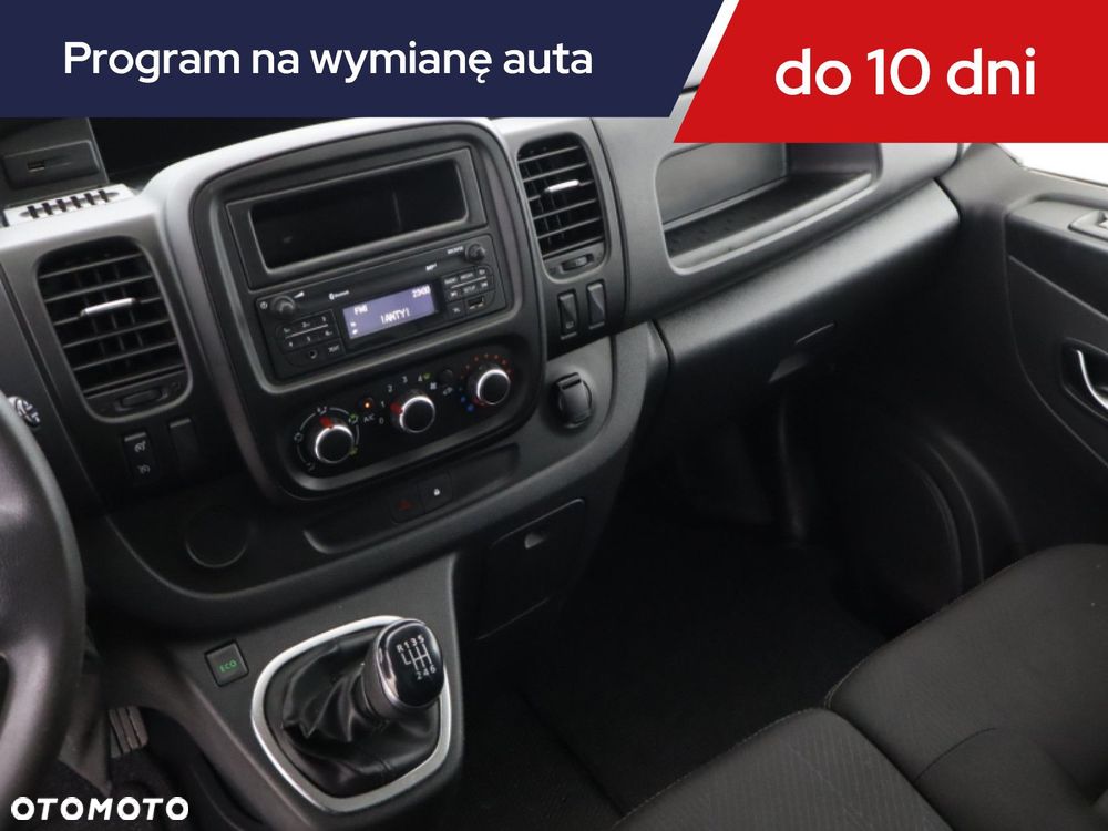 Renault trafic - 10