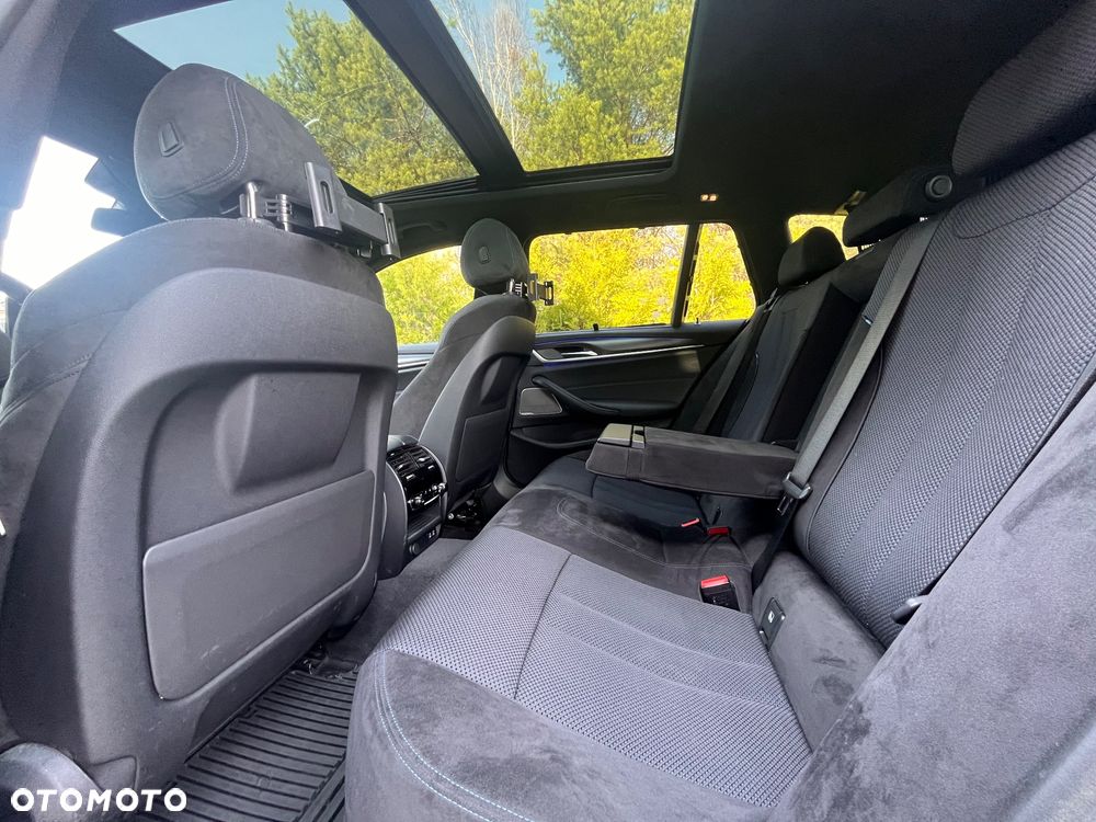 BMW Seria 5 520d M Sport Edition - 14