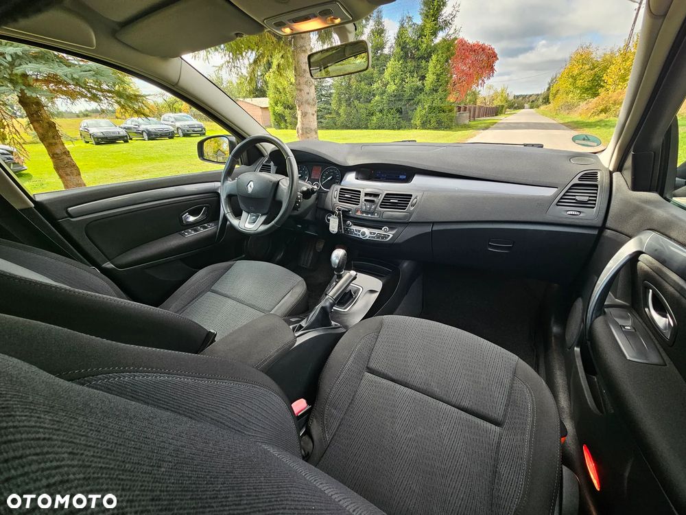 Renault Laguna 1.6 16V Expression - 8
