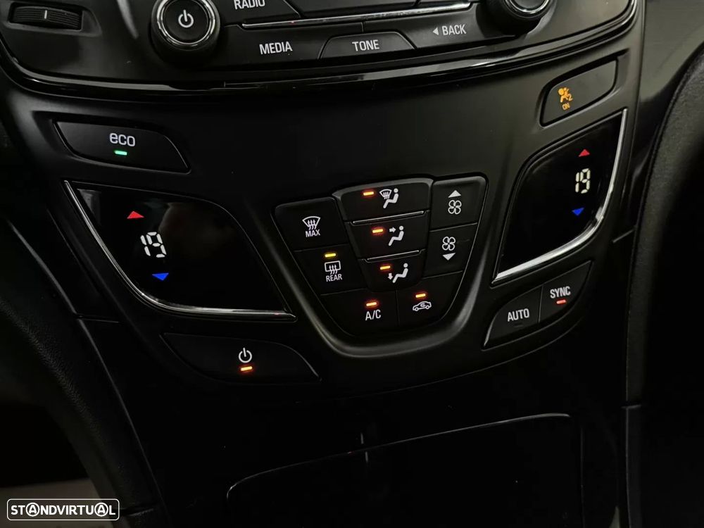 Opel Insignia Sports Tourer 2.0 CDTi Cosmo S/S - 38