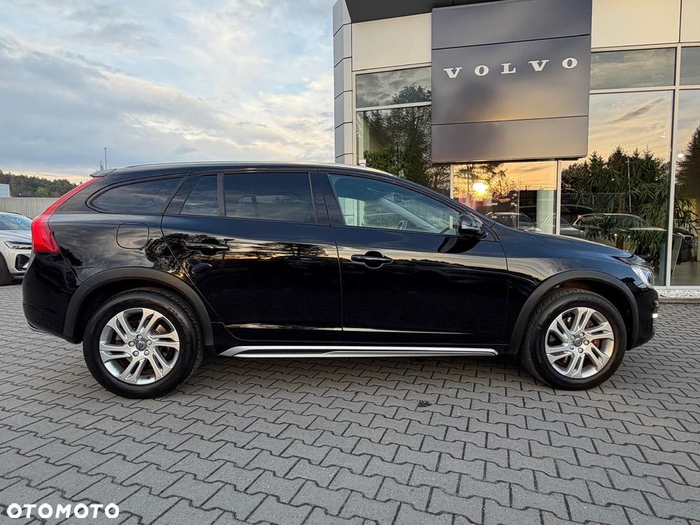 Volvo V60 Cross Country D4 Drive-E Momentum - 8