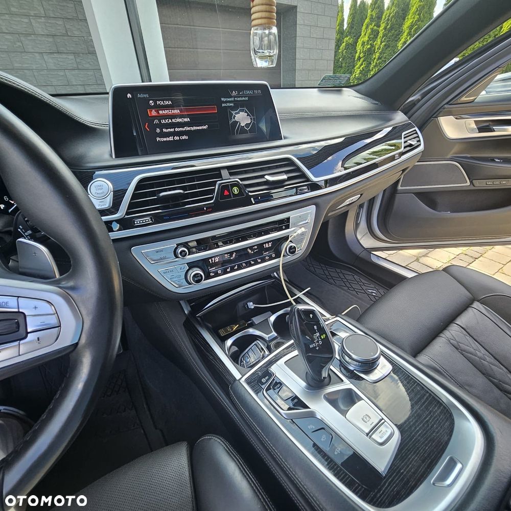 BMW Seria 7 740d xDrive - 12