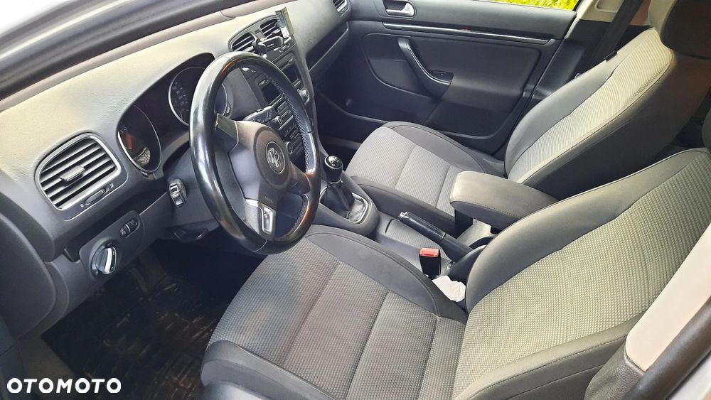 Volkswagen Golf 1.6 TDI Comfortline - 10