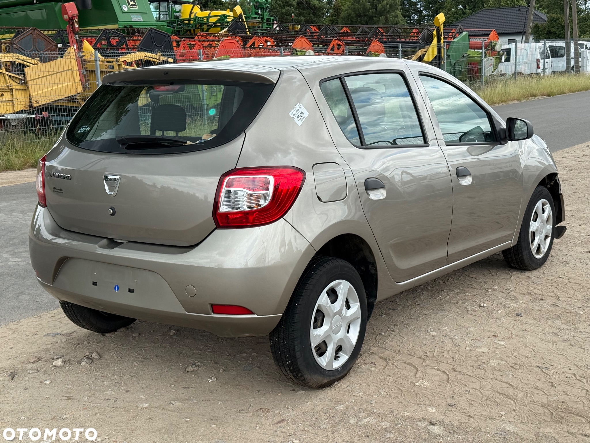 Dacia Sandero 1.2 16V 75 Laureate - 5