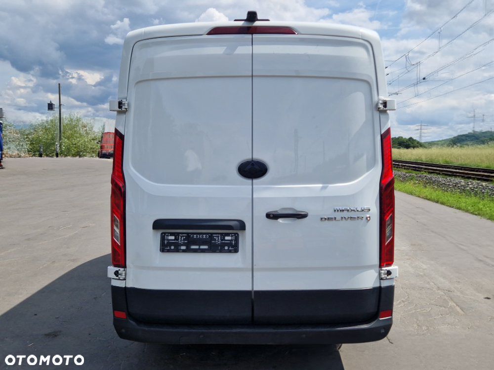 Maxus Delilver 9 jak Master Ducato Sprinter - 5