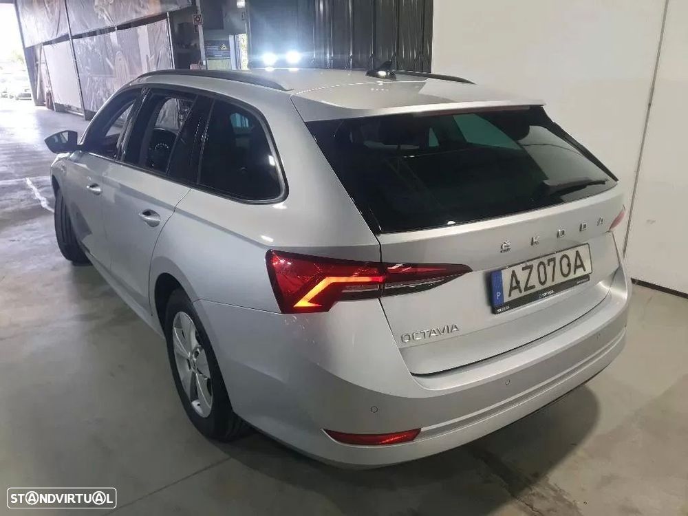 Skoda Octavia Break 2.0 TDI Ambition - 3
