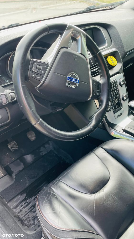 Volvo V40 D3 Drive-E Ocean Race - 6