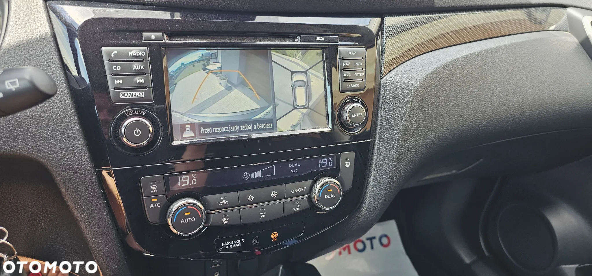 Nissan X-Trail 1.6 DCi N-Connecta 4WD 7os - 35