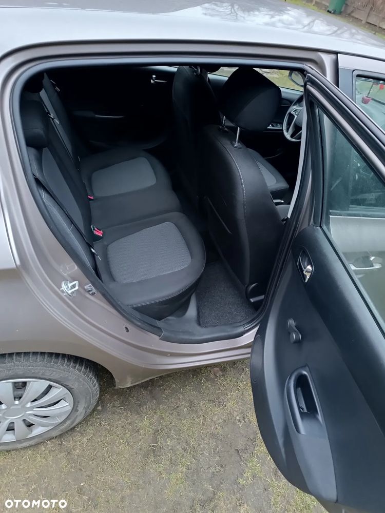 Hyundai i20 - 14