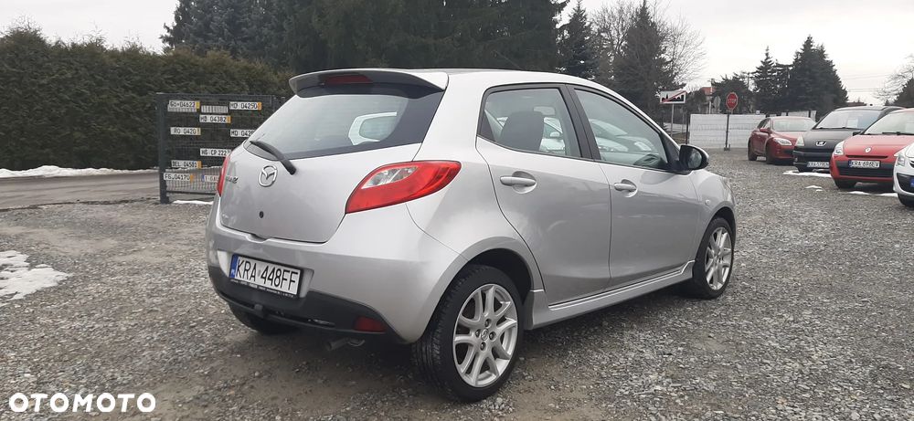 Mazda 2 - 6