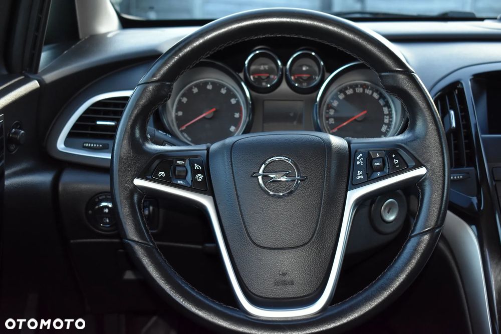 Opel Astra 1.4 Turbo Edition - 27