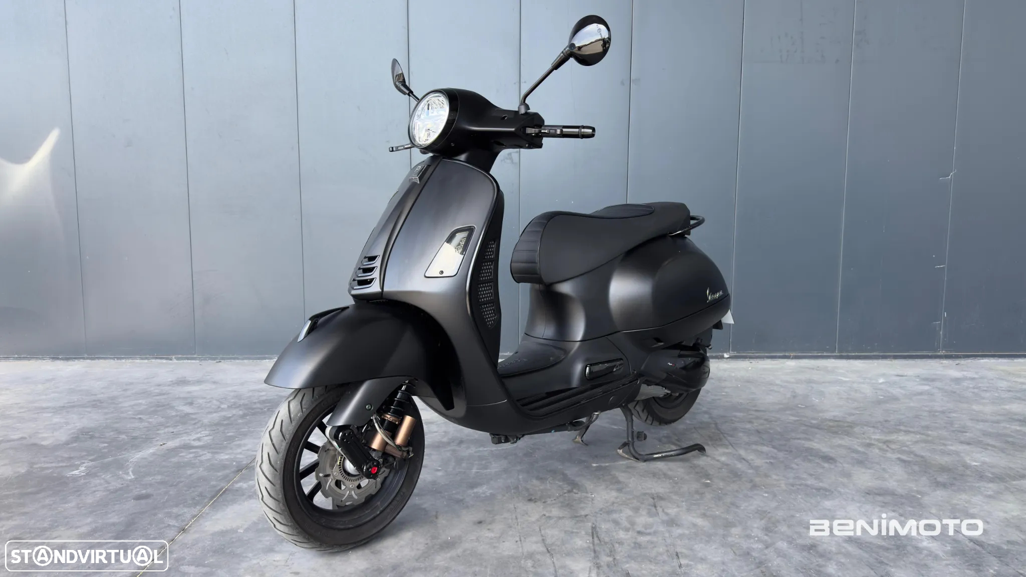 Vespa GTS Super 300 Notte - 7
