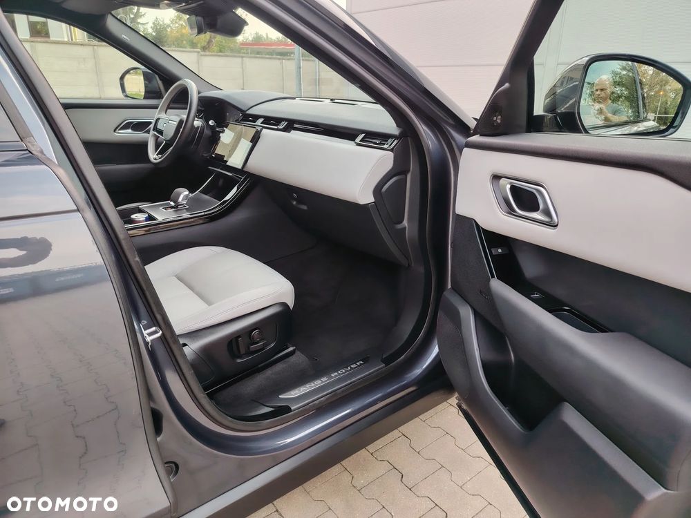 Land Rover Range Rover Velar 2.0 D200 mHEV R-Dynamic SE - 32