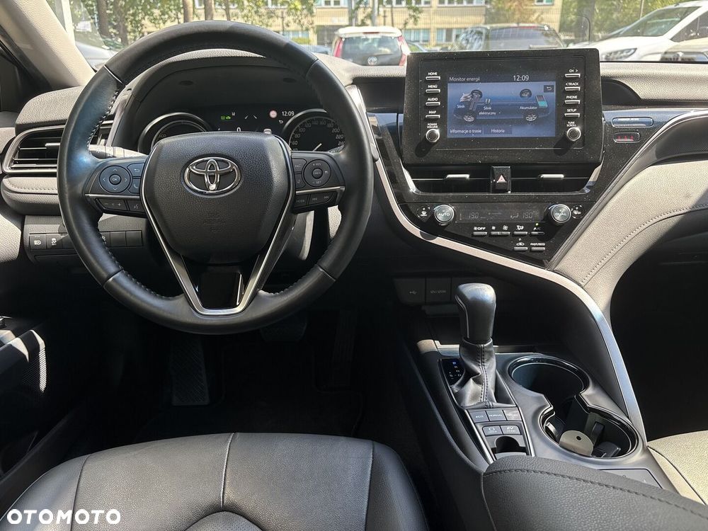 Toyota Camry 2.5 Hybrid Comfort CVT - 11