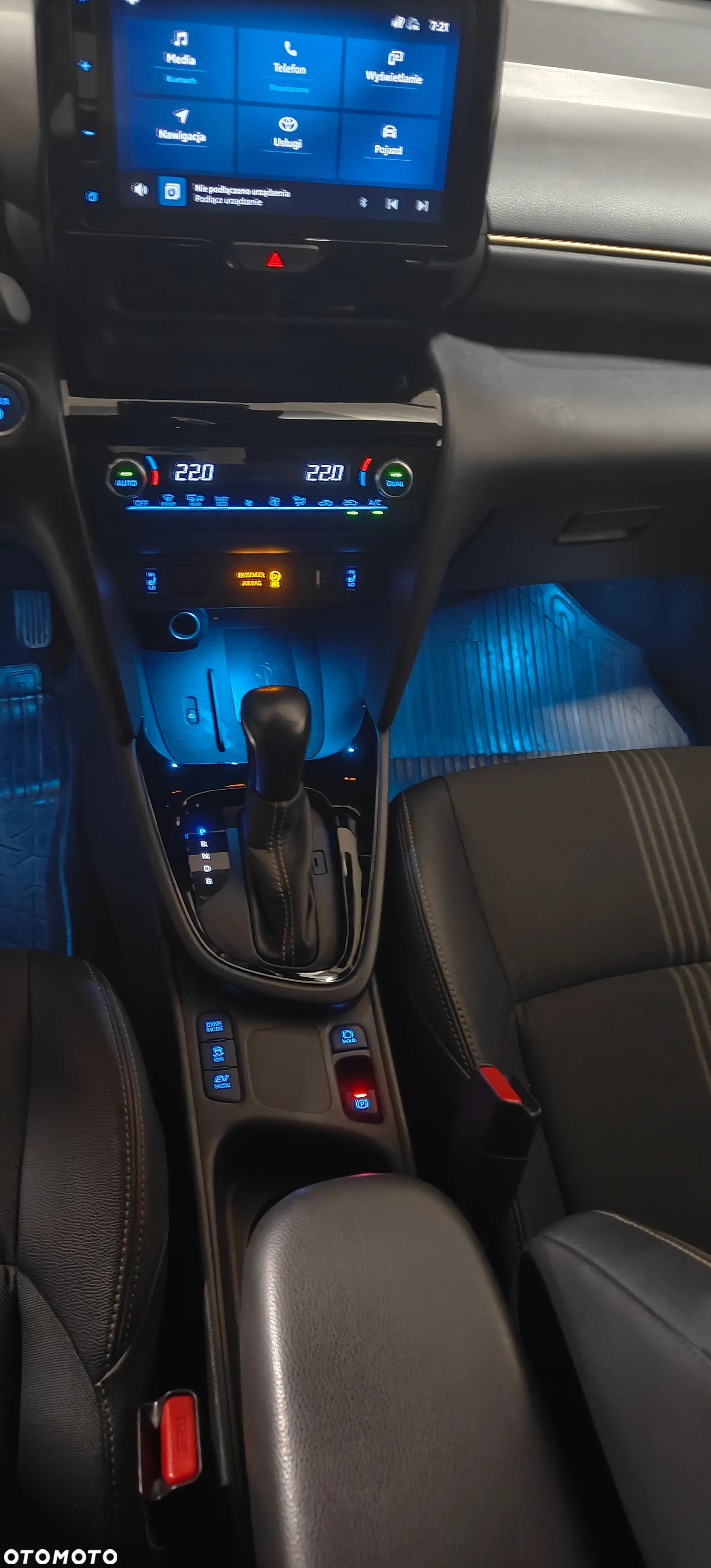 Toyota Yaris Cross Hybrid 1.5 Adventure - 6