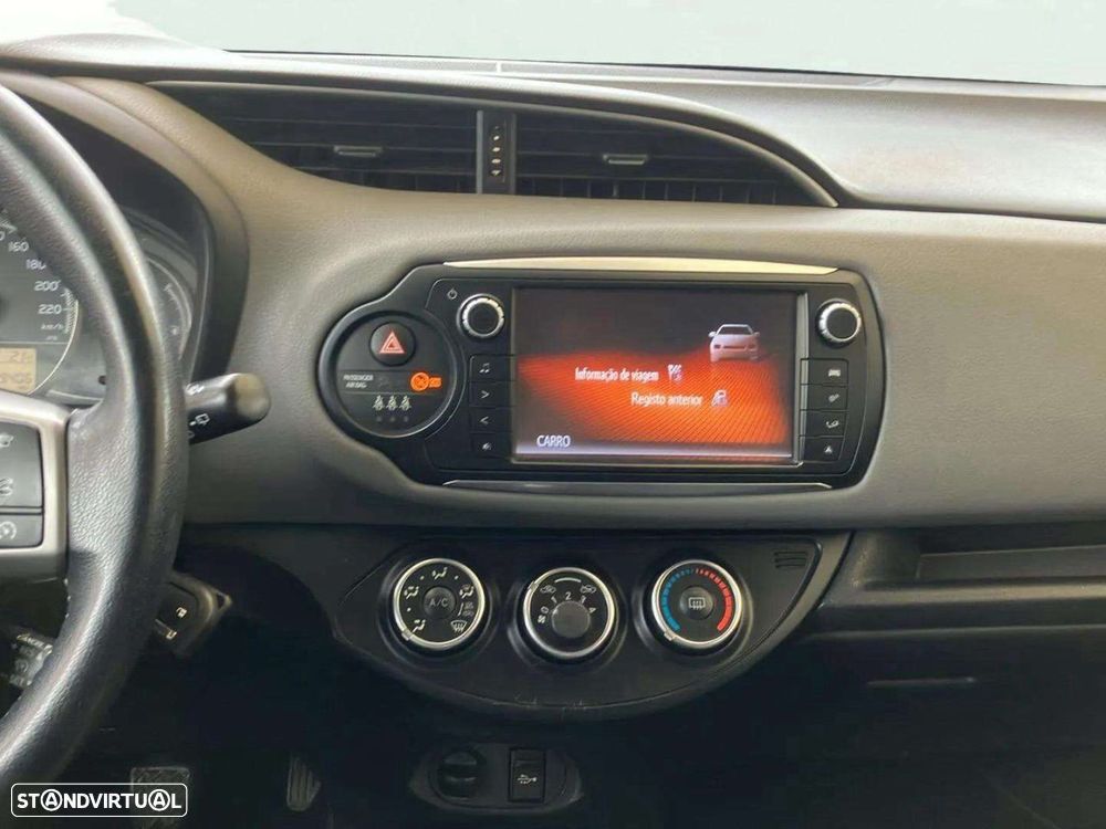 Toyota Yaris 1.0 VVT-i Comfort+P.Style - 12