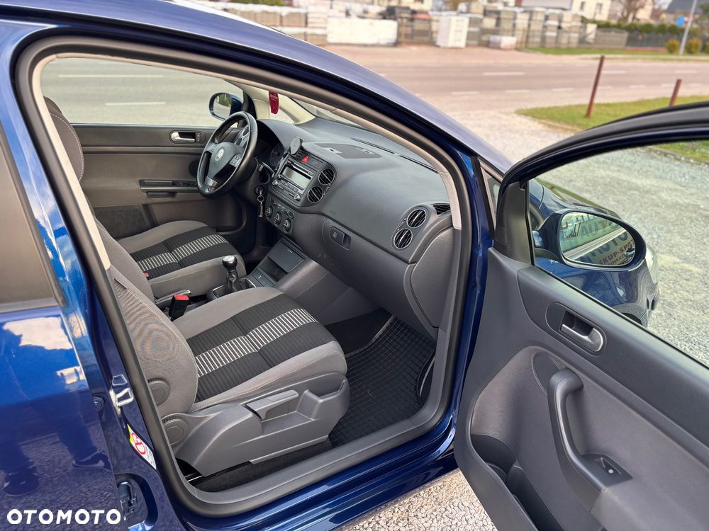 Volkswagen Golf Plus - 9