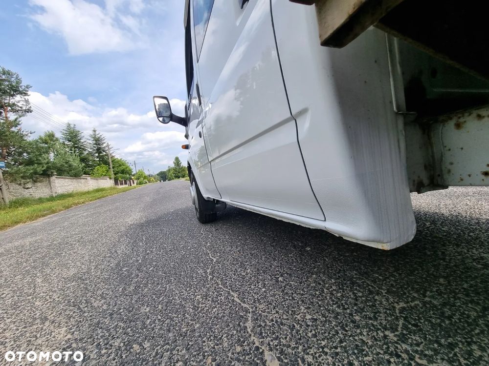 Ford Transit - 26