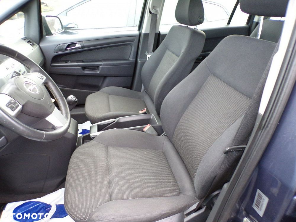 Opel Zafira - 18