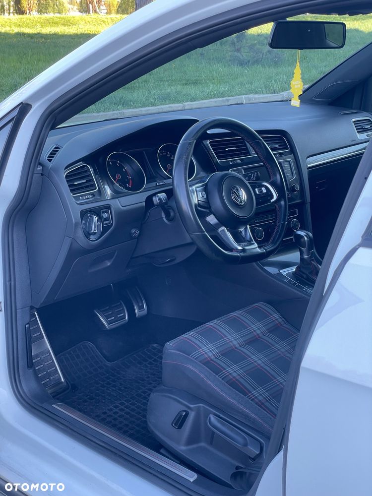 Volkswagen Golf 2.0 TSI BMT GTI Clubsport DSG - 14