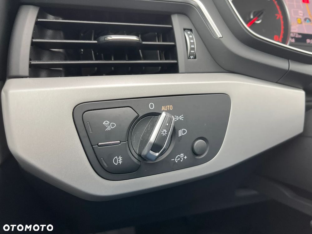 Audi A4 Avant 35 TFSI S tronic - 21