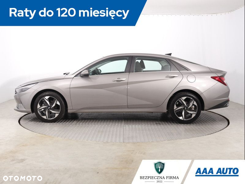 Hyundai Elantra - 3